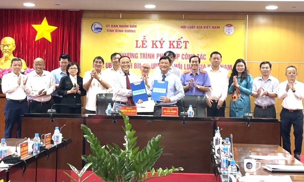Đảng đoàn Hội Luật gia Việt Nam làm việc với Tỉnh ủy Bình Dương