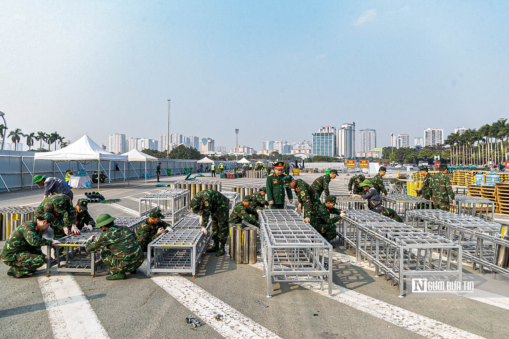 Bên trong trận địa pháo chào mừng thành công Đại hội XIV của Đảng